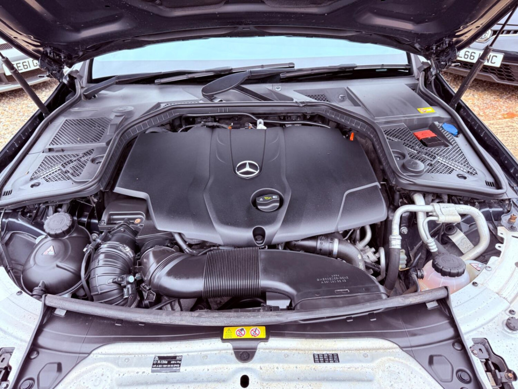 MERCEDES-BENZ C CLASS