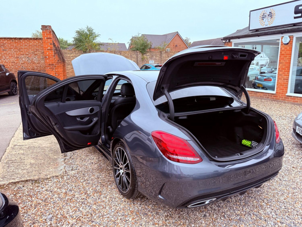 MERCEDES-BENZ C CLASS