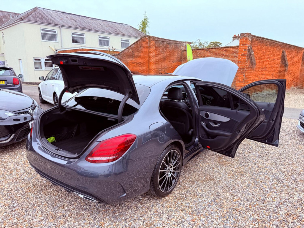 MERCEDES-BENZ C CLASS