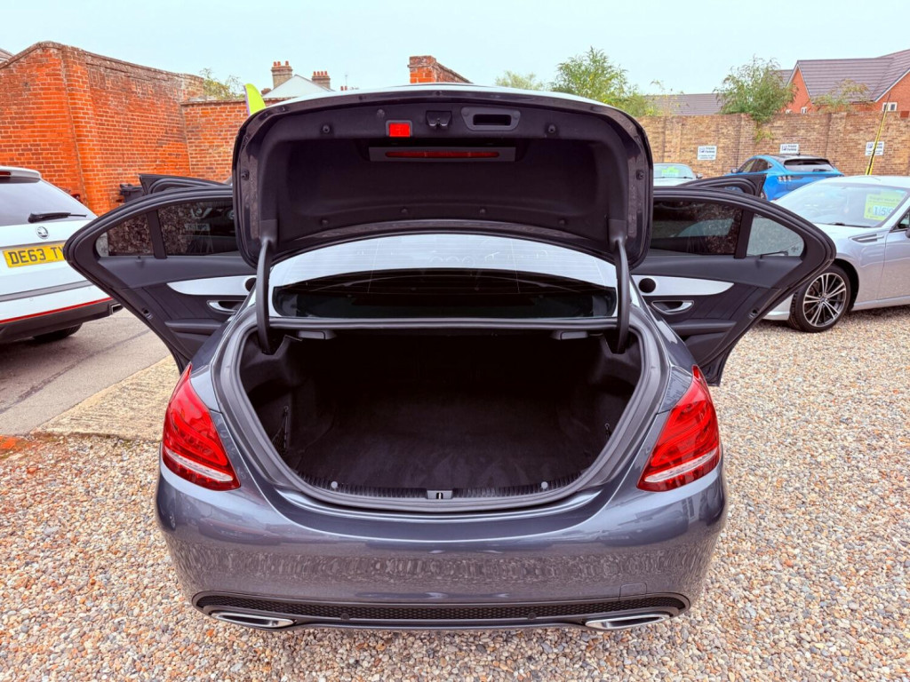 MERCEDES-BENZ C CLASS