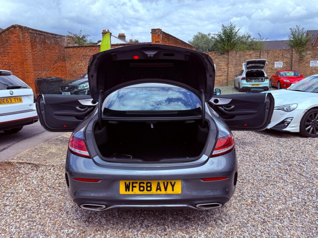 MERCEDES-BENZ C CLASS