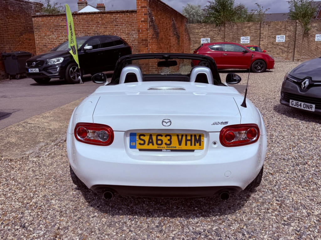 MAZDA MX-5