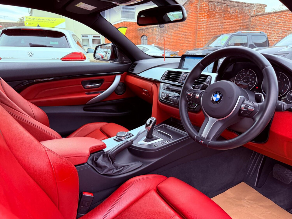 BMW 4 SERIES