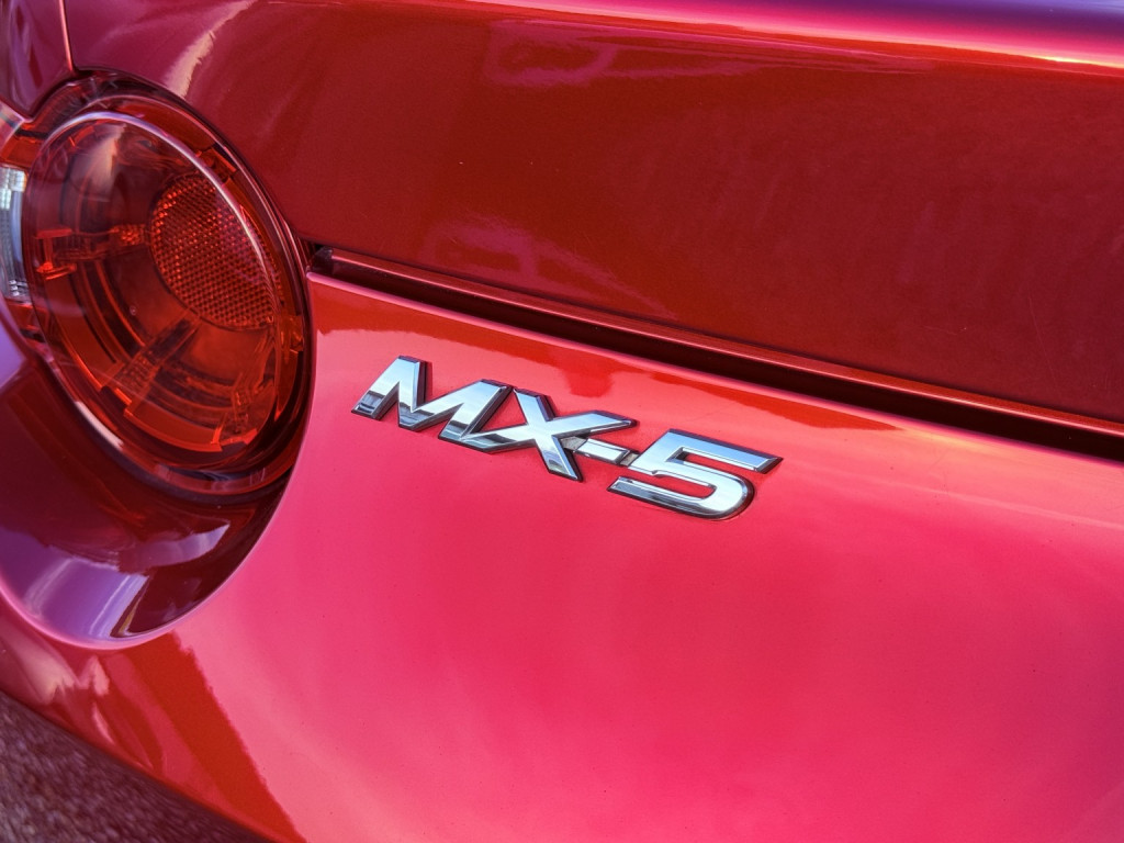 MAZDA MX-5
