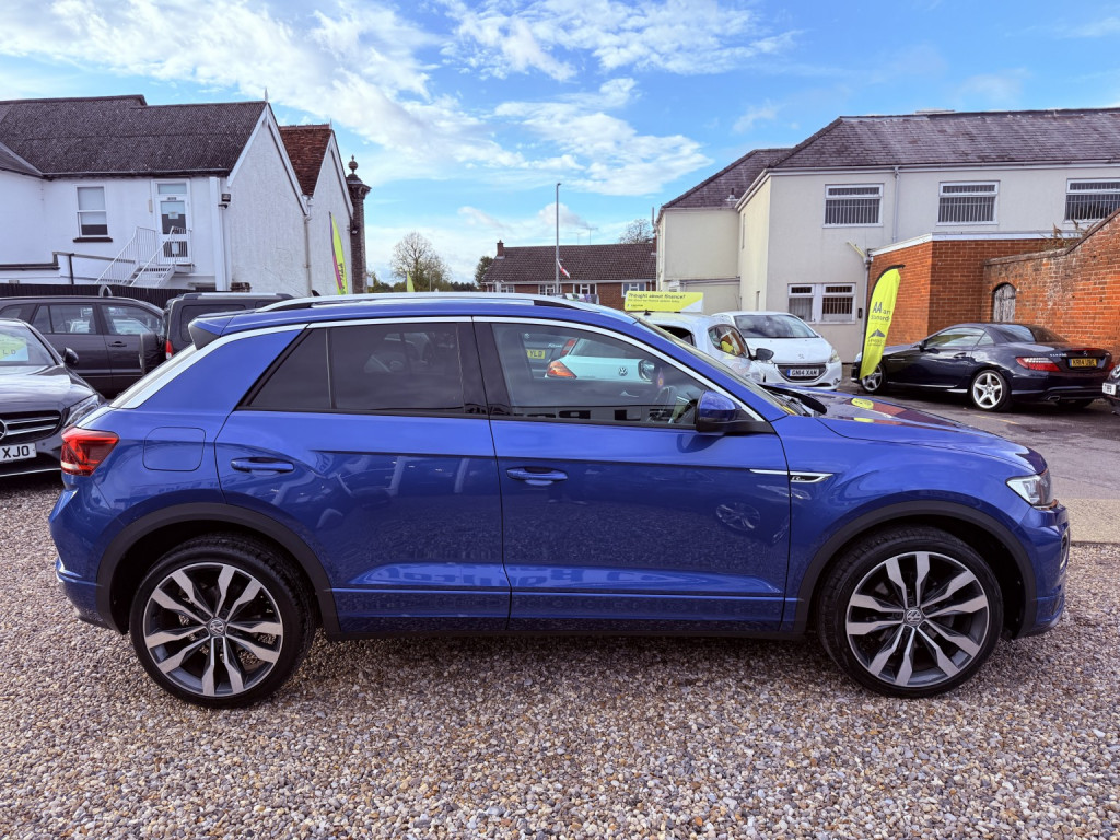 VOLKSWAGEN T-ROC