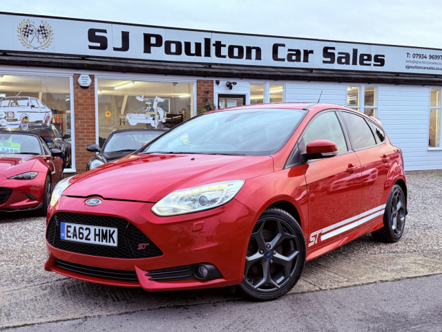 FORD FOCUS 2.0 T EcoBoost ST-3