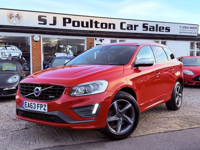 VOLVO XC60 2.4 D5 R-Design Lux Nav