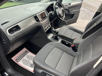 VOLKSWAGEN GOLF SV