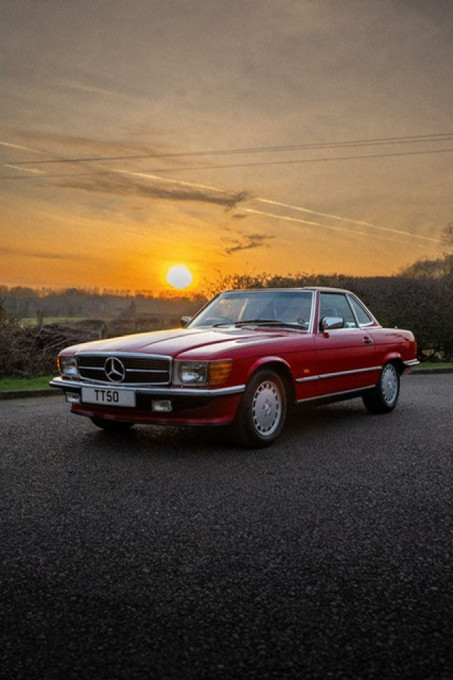 MERCEDES-BENZ SL 3.0 (1988)