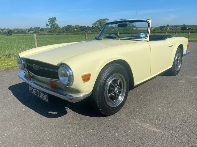 TRIUMPH TR6 150 BHP PI (1969)