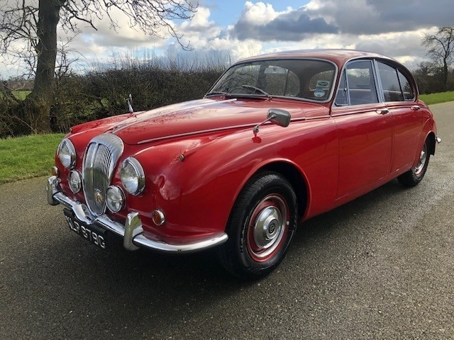 DAIMLER V8 250 AUTOMATIC (1968)