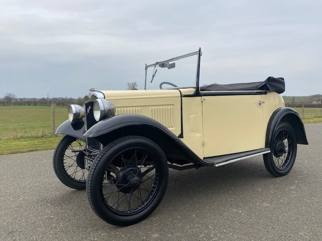 AUSTIN SEVEN  (1934)