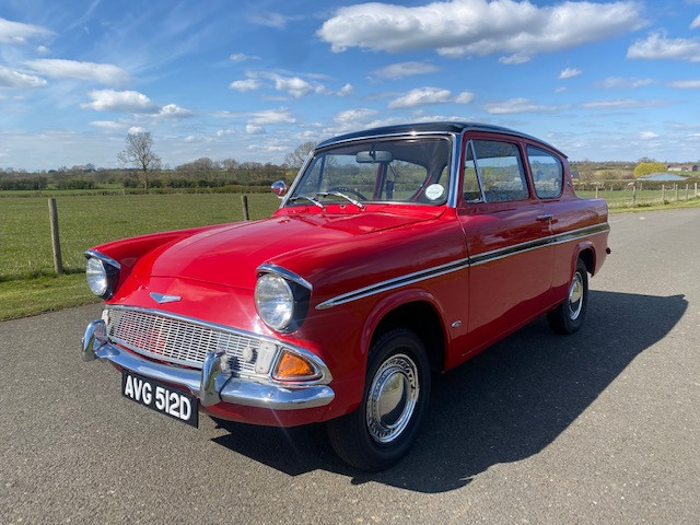 FORD ANGLIA 1200 Super (1966)