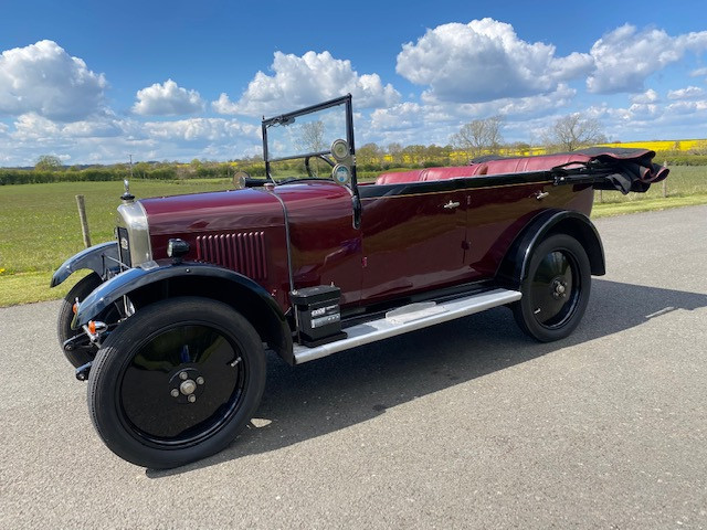 SINGER JUNIOR  (1928)