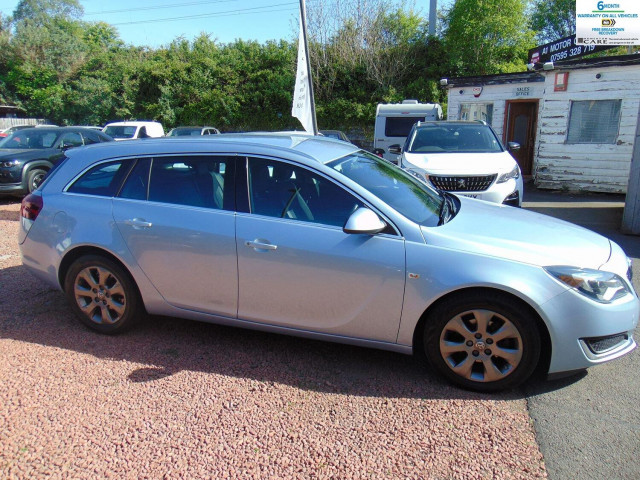 VAUXHALL INSIGNIA