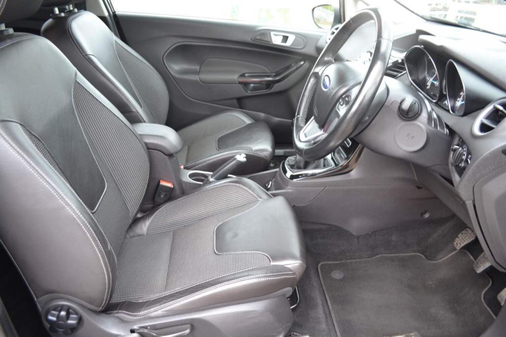 FORD FIESTA