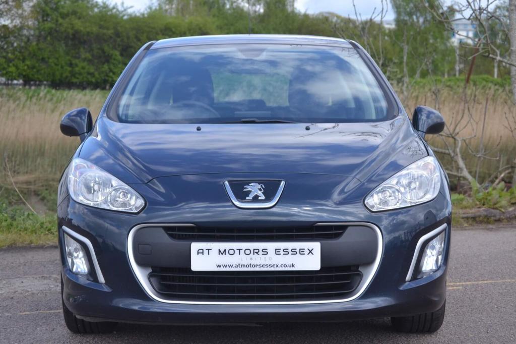 View PEUGEOT 308 1.6 HDi SR Euro 5 5dr