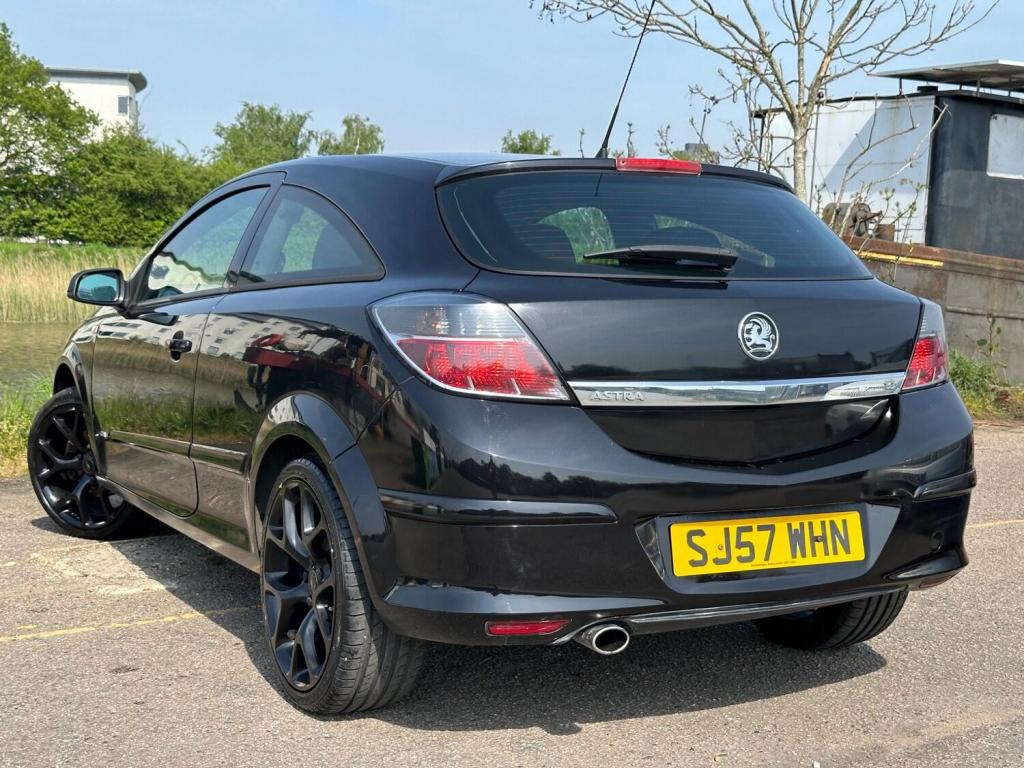 VAUXHALL ASTRA