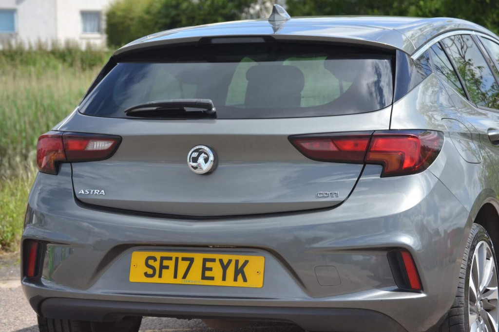 VAUXHALL ASTRA