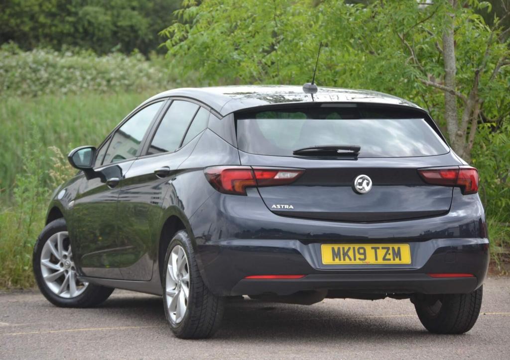 VAUXHALL ASTRA