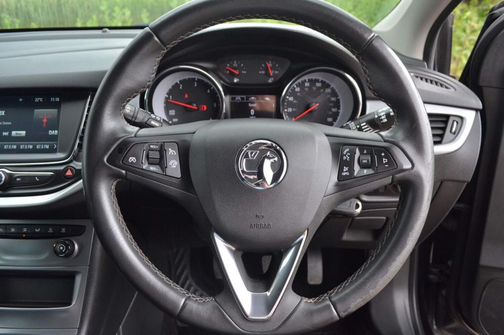VAUXHALL ASTRA