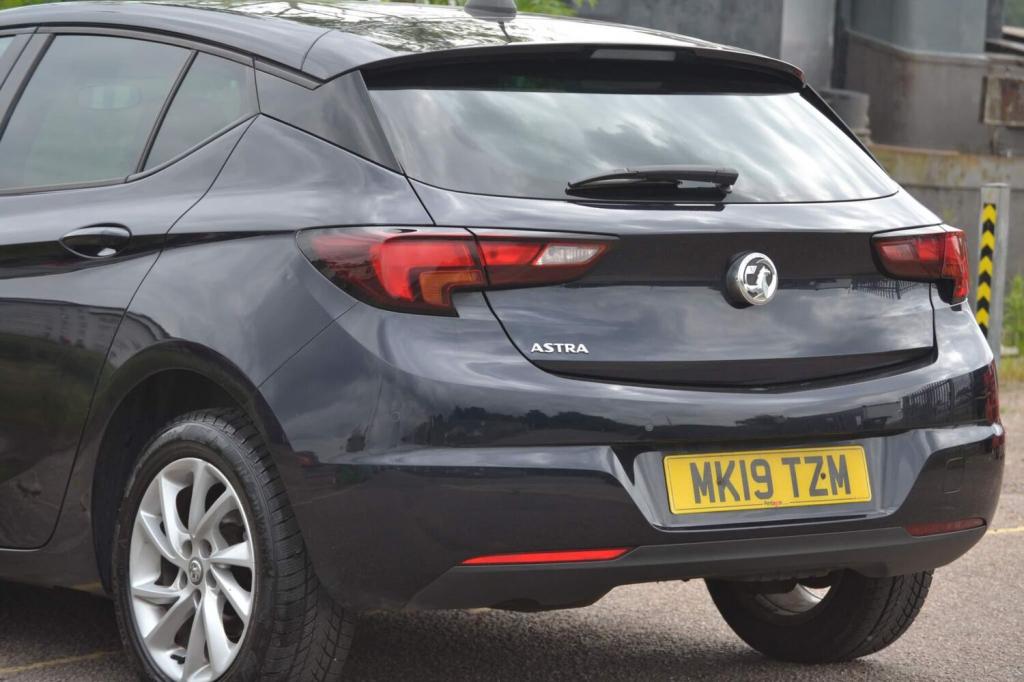 VAUXHALL ASTRA