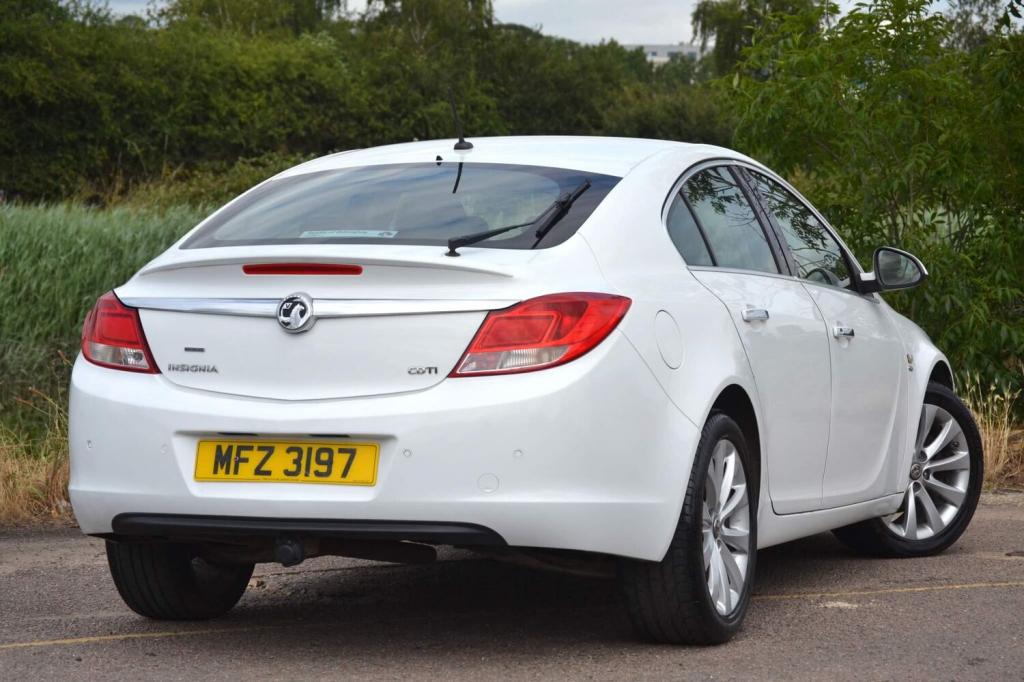 VAUXHALL INSIGNIA