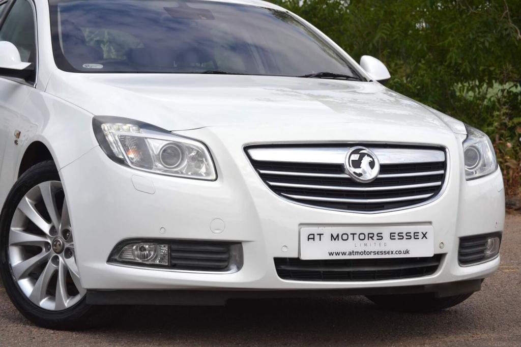 VAUXHALL INSIGNIA