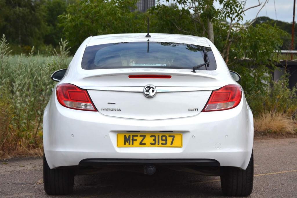 VAUXHALL INSIGNIA