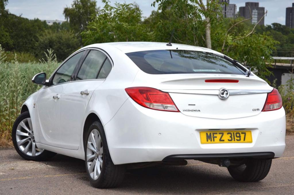 VAUXHALL INSIGNIA