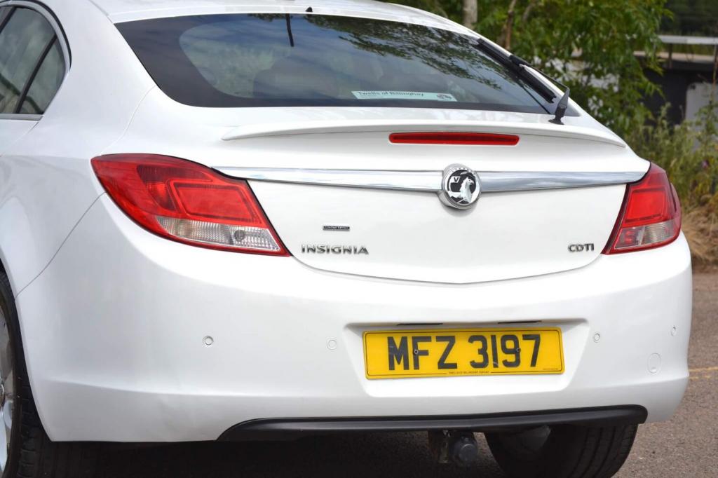 VAUXHALL INSIGNIA
