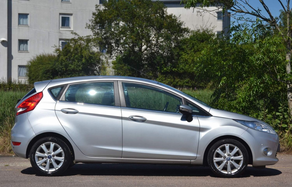 View FORD FIESTA 1.4 Zetec 5dr
