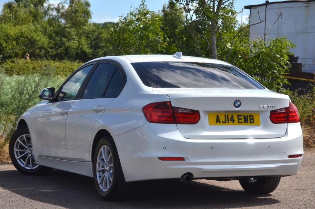 BMW 3 SERIES