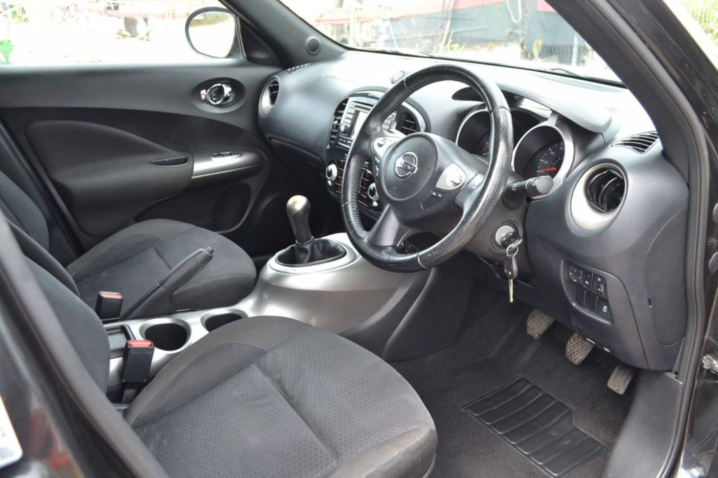 NISSAN JUKE