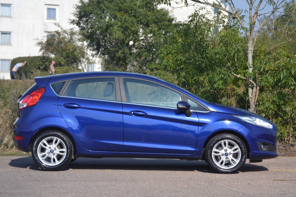 FORD FIESTA
