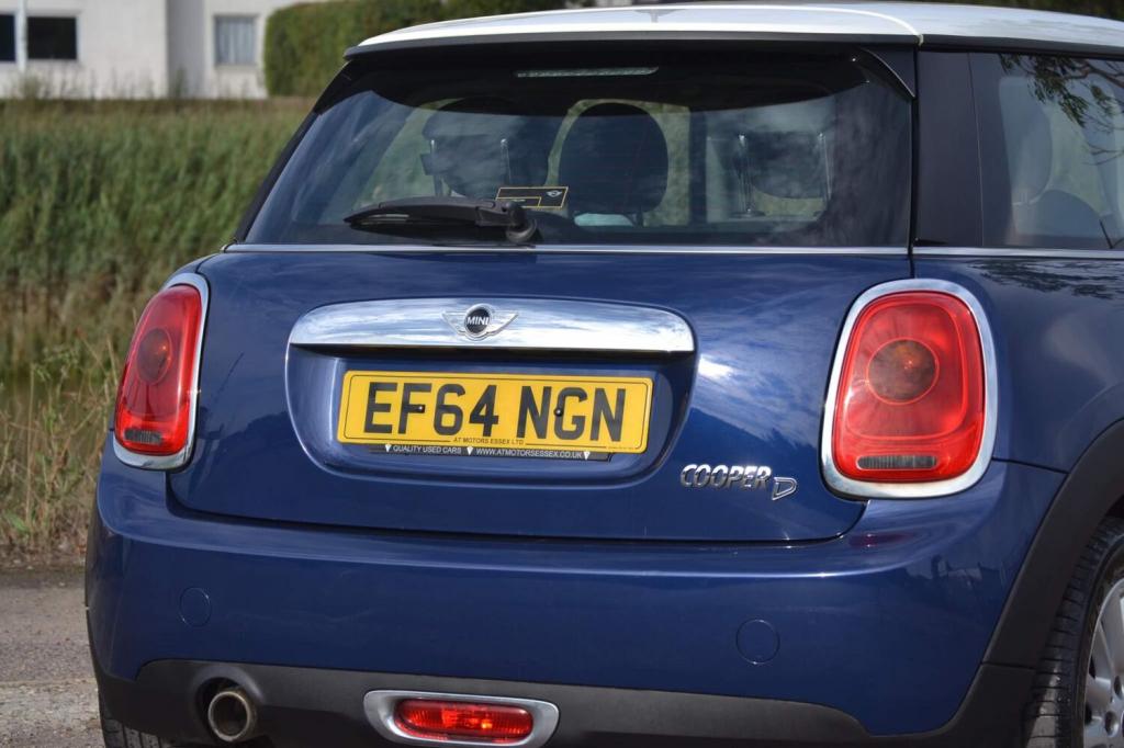 MINI HATCH
