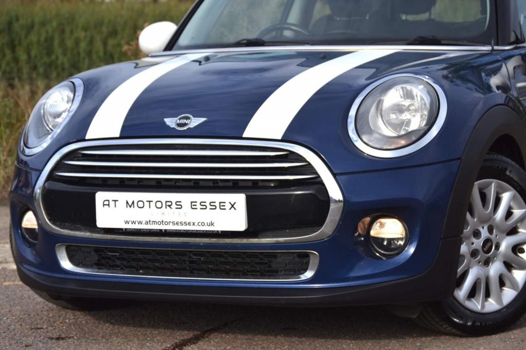 MINI HATCH