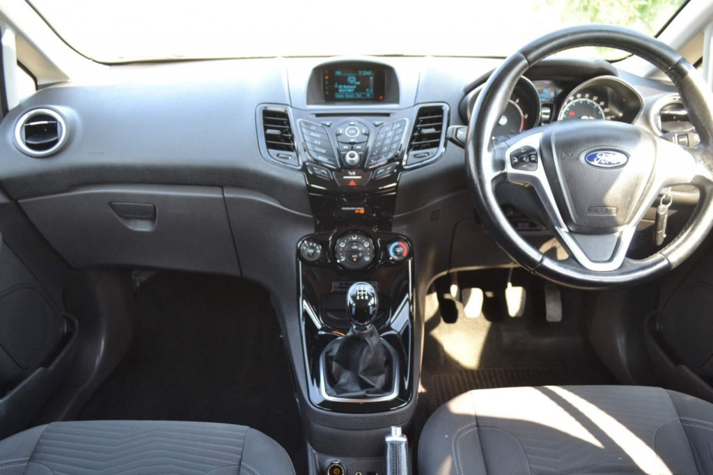 View FORD FIESTA 1.5 TDCi Zetec Euro 6 5dr