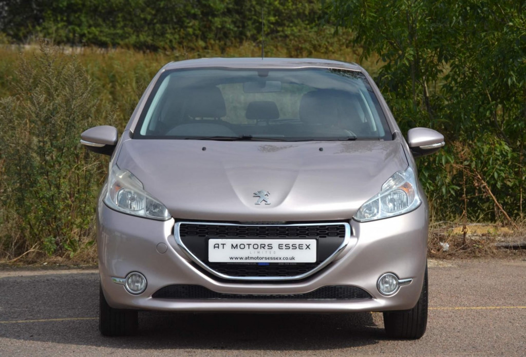View PEUGEOT 208 1.2 VTi Active Euro 5 3dr