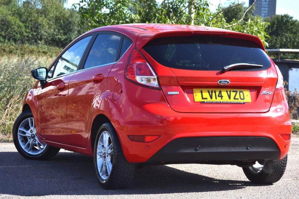 View FORD FIESTA 1.0T EcoBoost Zetec Euro 5 (s/s) 5dr