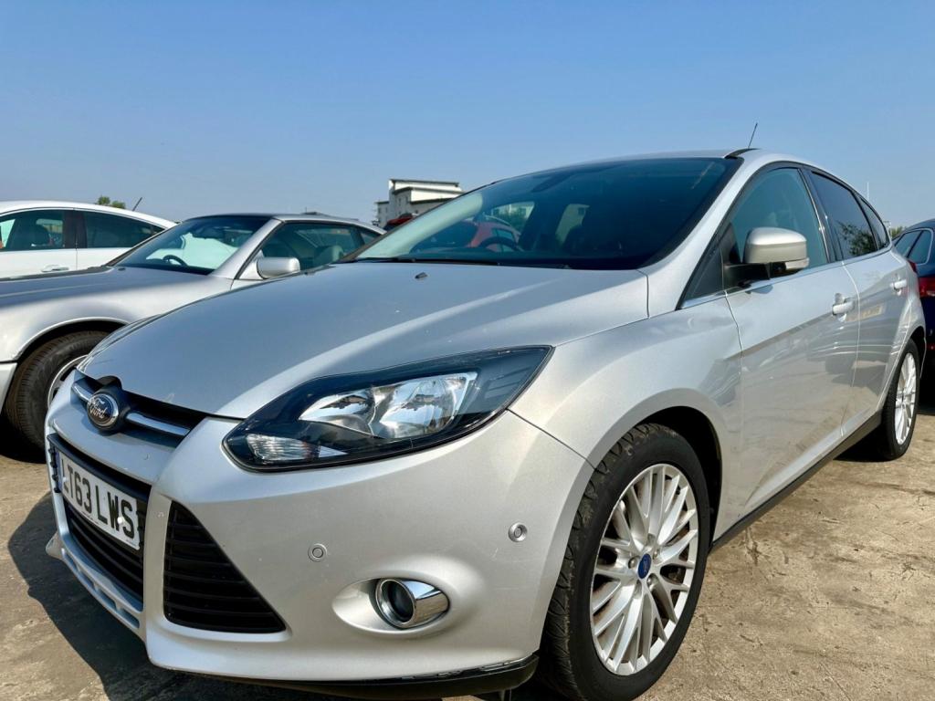 View FORD FOCUS 1.0T EcoBoost Zetec Euro 5 (s/s) 5dr