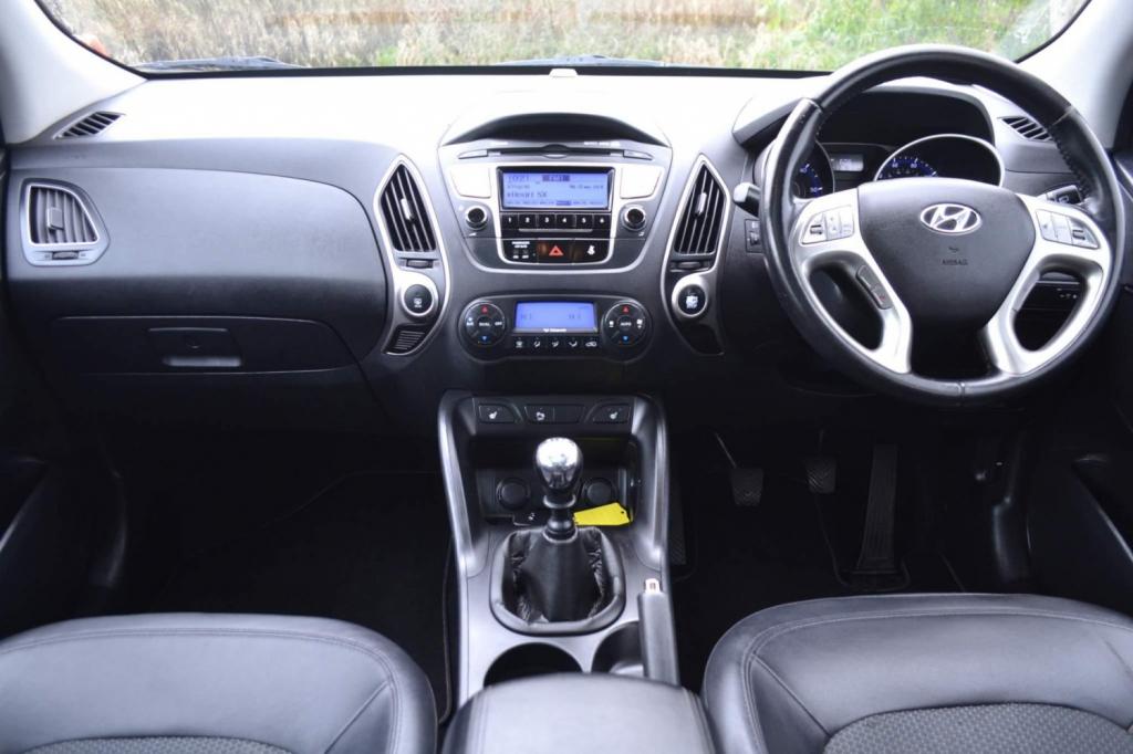 View HYUNDAI IX35 1.7 CRDi Premium Euro 5 (s/s) 5dr