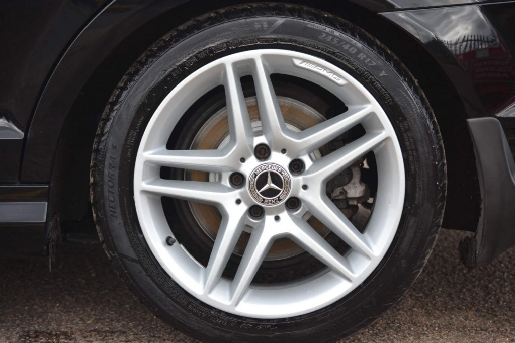 MERCEDES-BENZ C CLASS