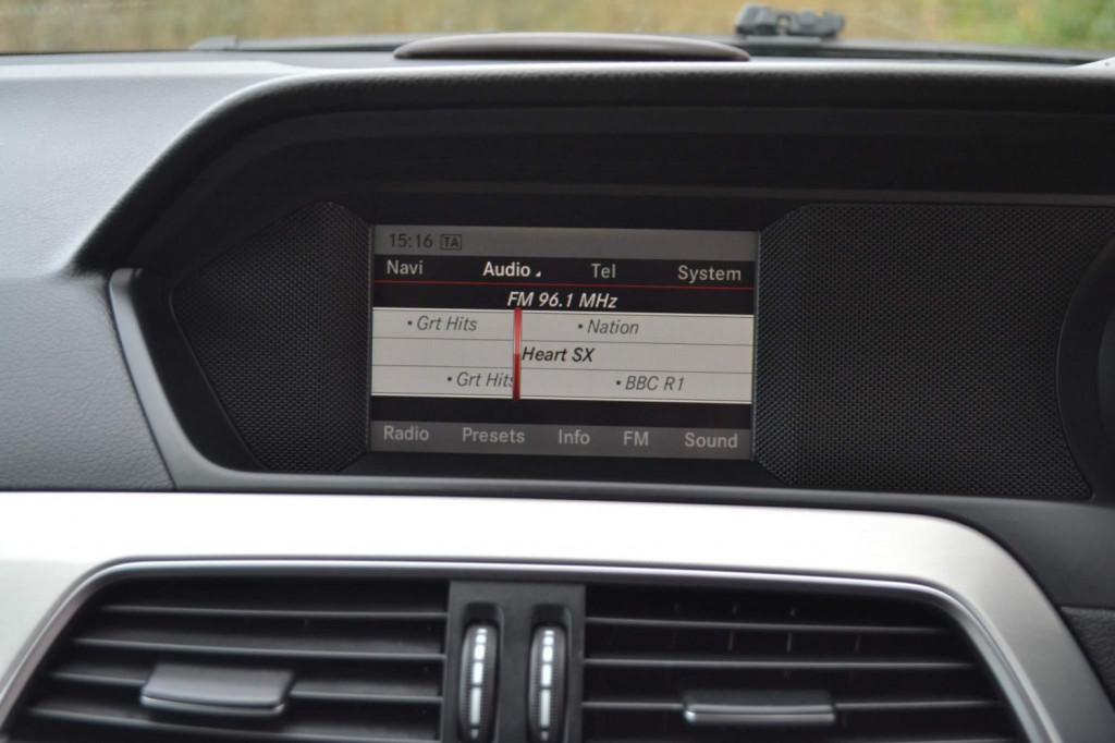 MERCEDES-BENZ C CLASS