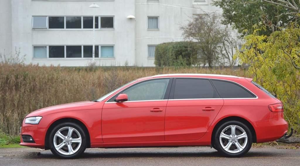 AUDI A4 AVANT