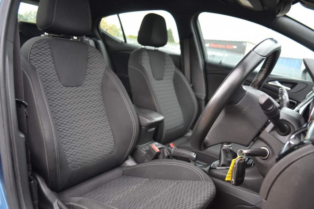 VAUXHALL ASTRA