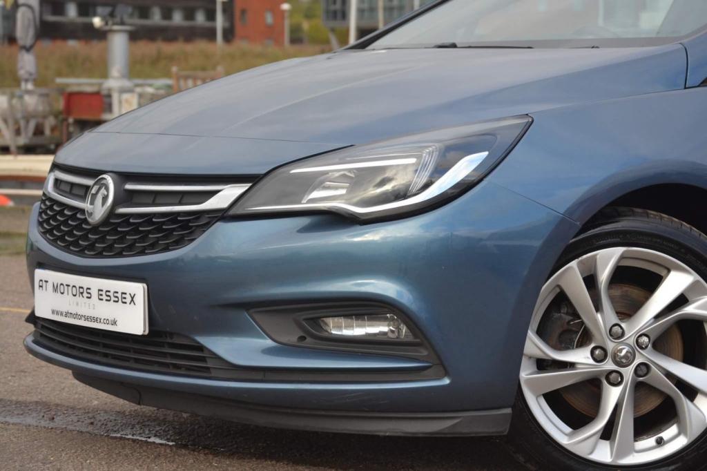 VAUXHALL ASTRA