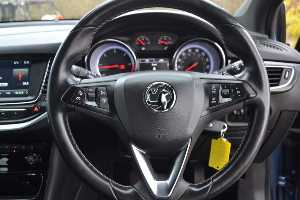 VAUXHALL ASTRA