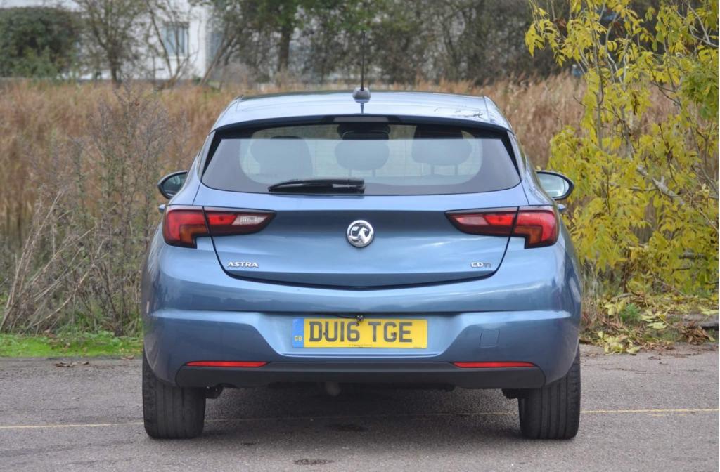 VAUXHALL ASTRA