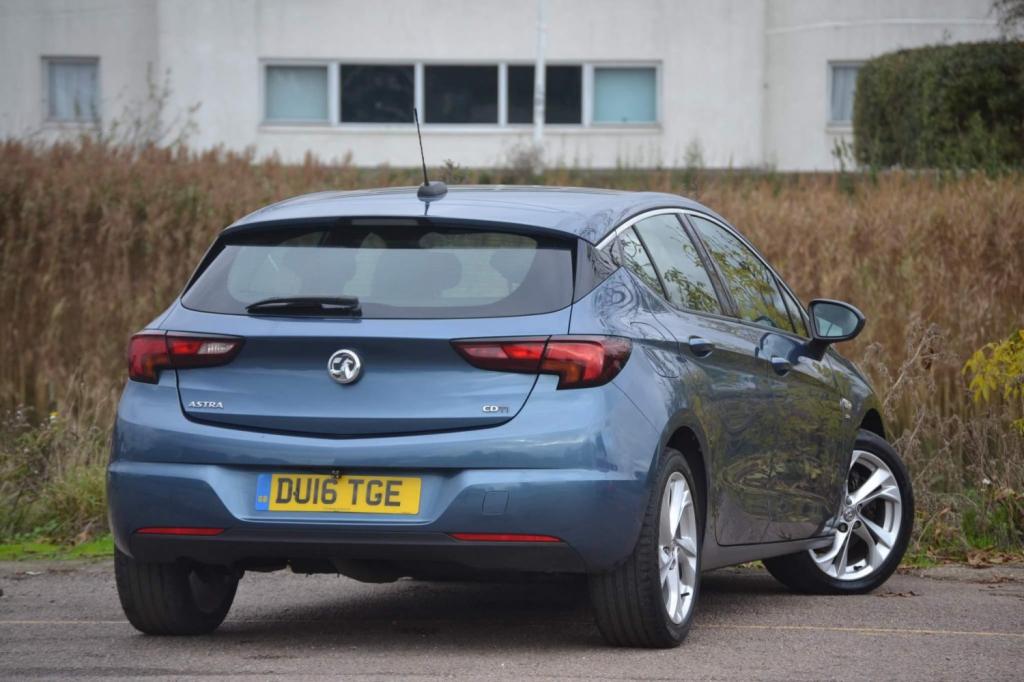 VAUXHALL ASTRA
